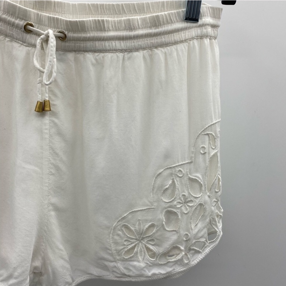 Lovers + Friends Eyelet White Shorts - Picture 2 of 5